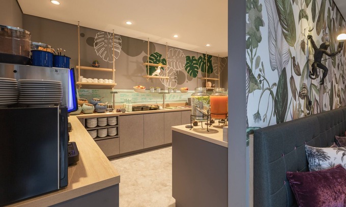 Neuenland Hotel | Holiday Inn - the niu, Crusoe Bremen Airport by IHG