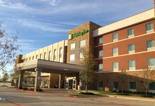 Trophy Club Hotel | Holiday Inn Trophy Club by IHG