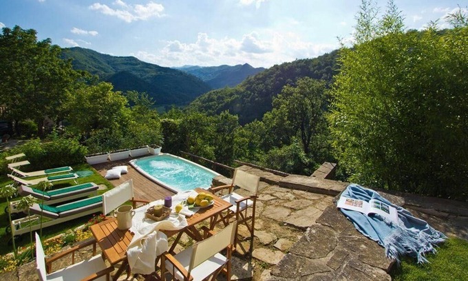 Mercatello sul Metauro House | Holiday house Mercatello sul Metauro for 1 - 6 persons with 4 bedrooms - Holiday home