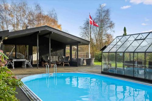 Havnsø House | Holiday Paradise With Pool Near Havnsø Beach