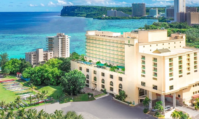 Tumon Hotel | Holiday Resort & Spa Guam