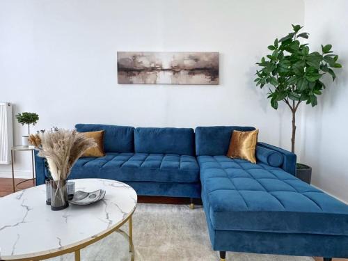 Pankow Apartment | HolidayHome Apartments l Spacious Luxury Apartment in Prenzlauer Berg