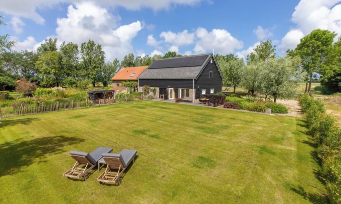 Grijpskerke Ski Chalet | Holidayhome - Pioniersweg 3 | Grijpskerke 'De kleine Pionier'