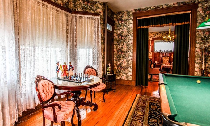 Frederick Bed & Breakfast | Hollerstown Hill Bed and Breakfast
