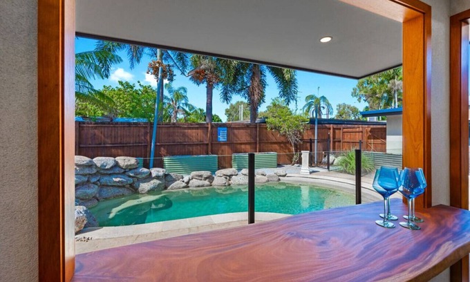 Holloways Beach House | Holloways Beach Haven 4BR - Pool, 300mtrs to beach