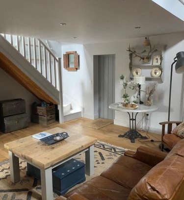 Newport Apartment | Holly Cottage The Studio