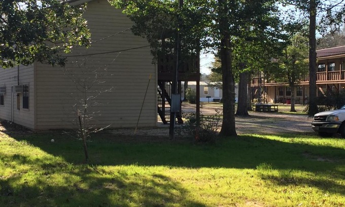 Milam Cabin | Holly Park Marina