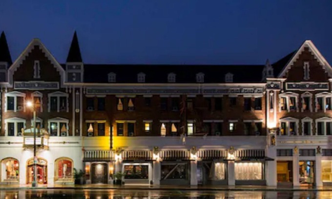 Larchmont Hotel | Hollywood Historic Hotel
