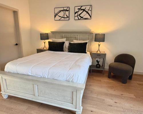 Los Angeles Apartment | Hollywood Walk of Fame 1Bed & 1Bath I Pool Gym & Parking!