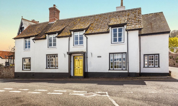 Porlock Cottage | Holmdale Holiday Home in Porlock