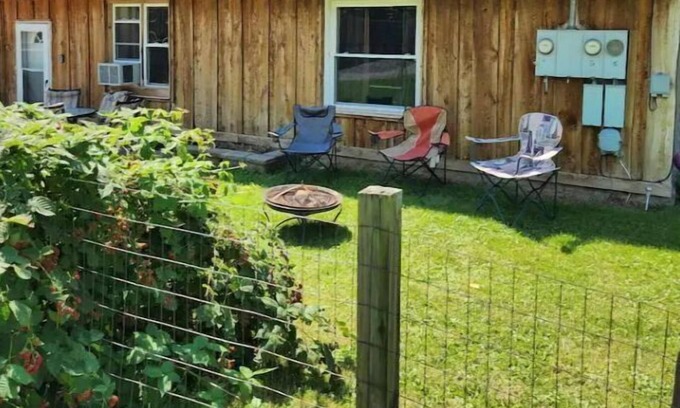 Crittenden House | Home Away close to Darien Lake