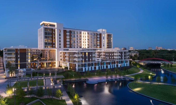 Addison Apartment | Home Away From Home 1BDR Apartment
