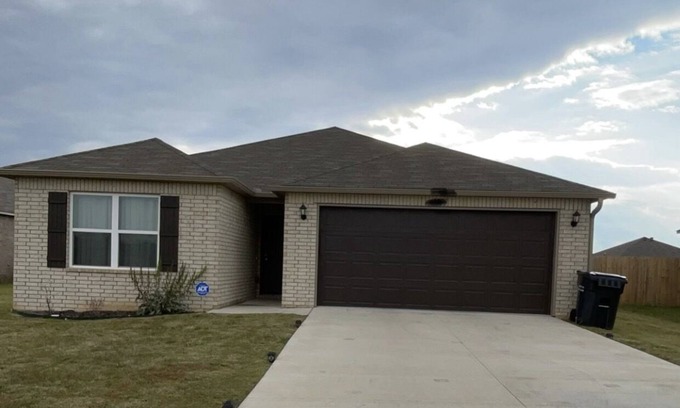 Jonesboro House | Home Away From Home!