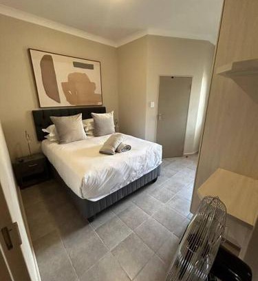 Menlo Park Apartment | Home away from Home