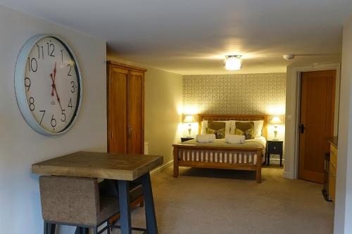 Bircotes House | Home Farm & Lodge
