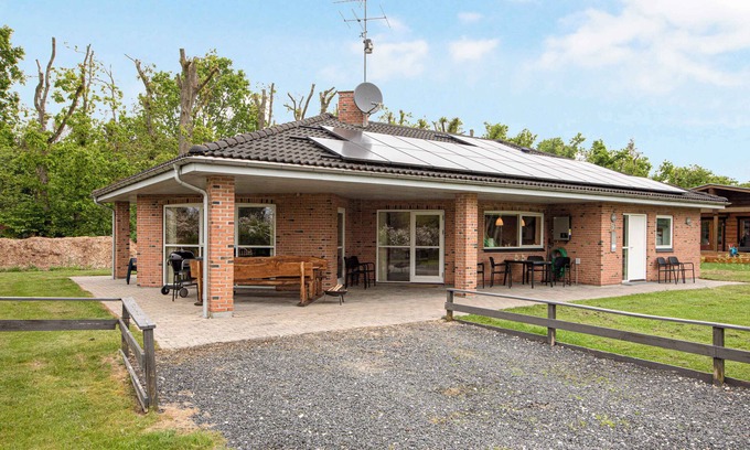 Helberskov Strand House | Home for the family in quiet surroundings