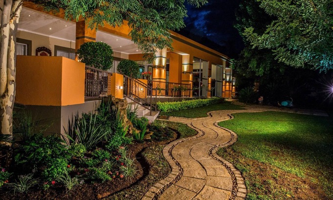 Rustenburg House | Home Guesthouse
