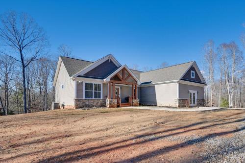Roaring River House | Home Gym and Fireplace Roaring River Retreat