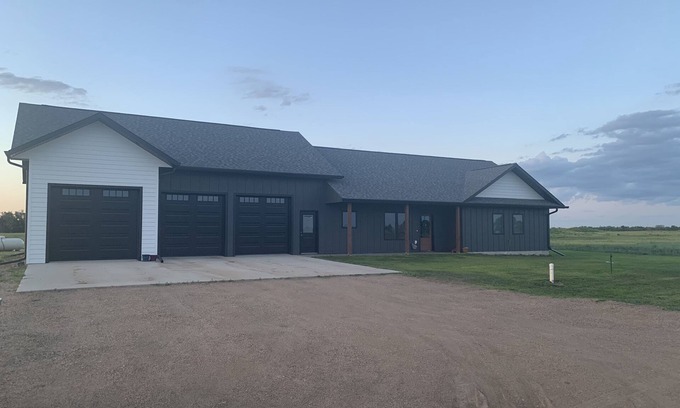 Pierre House | Home in Spring/Cow Creek. 15 miles North of Pierre, SD
