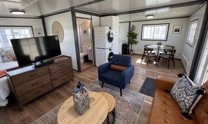 Monahans House | Home-like comfort in a tiny house- Monahans Texas