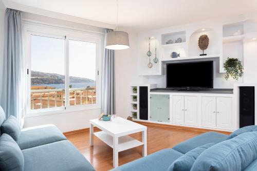 Candelaria Apartment | Home2Book Sunny & Quiet Beach House, Pool