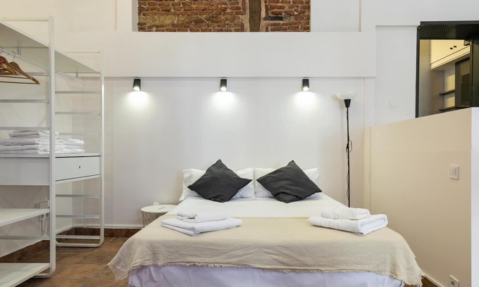 Imperial Apartment | HOMEABOUT IMPERIAL APARTMENT I