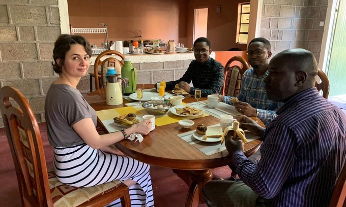 Viwanda Hotel | Homebase Gardens Room 2