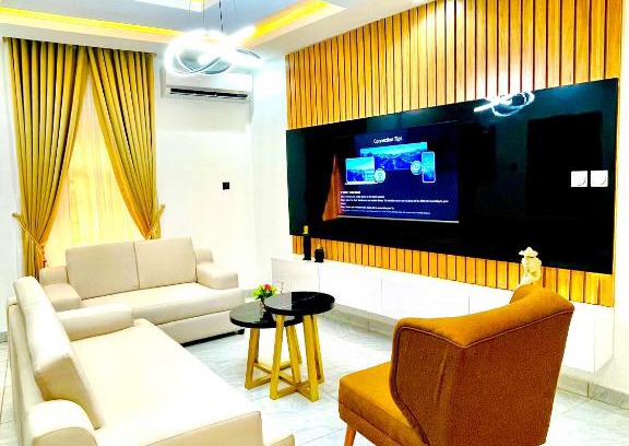Lagos Apartment | HomeLinks in Omole
