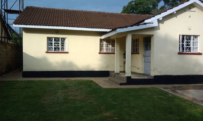 Eldoret House | Homely, 3 bedroom bungalow in Elgonview Eldoret.