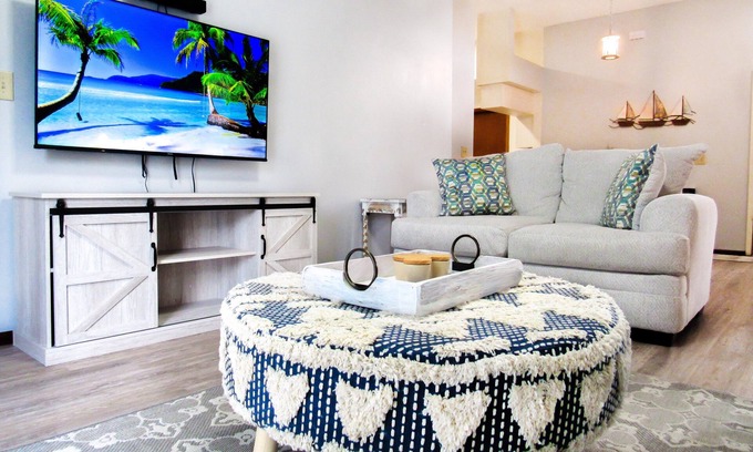 Mill Run Villa | Homely Private 3-bed villa and pool close to Disney