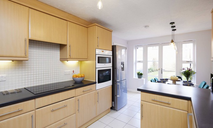 Solihull House | Homely Space for Contractors, Families, ? Netflix,? Wifi, -nec,jlr