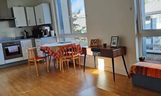 Bethnal Green Apartment | Homely Spacious 3 bedrooms duplex roof-top next Victoria Park & Regent's canal