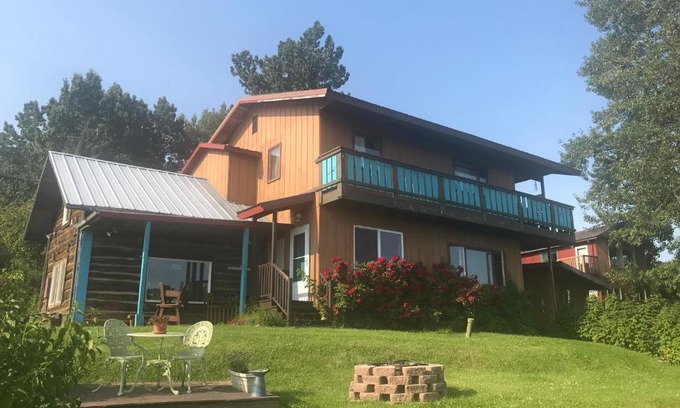 Homer Bed & Breakfast | Homer Stay and Play