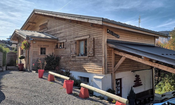 Les Carroz-d'Araches Apartment | Homerez - Apartment, Les Carroz