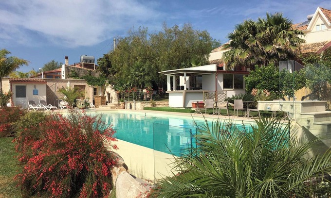 Pozzallo Apartment | Homerez - Apartment Pozzallo with Pool