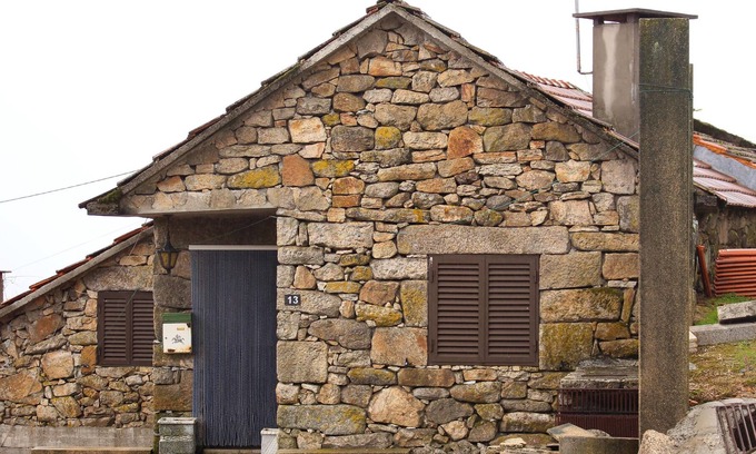 Montalegre House | Homerez - Beautiful house for 5 ppl. with terrace at Paredes do Rio