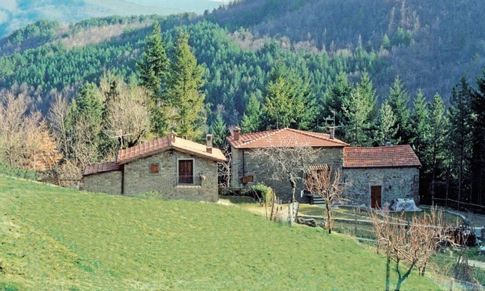Moggiana House | Homerez - Beautiful house for 4 ppl. with shared pool and terrace at Bibbiena