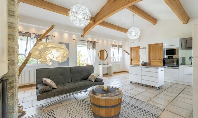 Poussan House | Homerez - Charming House in Poussan with Private Garden