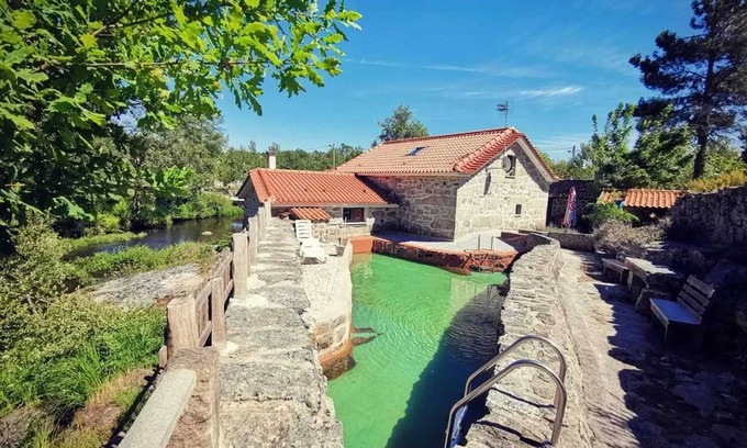 Moimenta da Beira Villa | Homerez - Charming villa in Segões