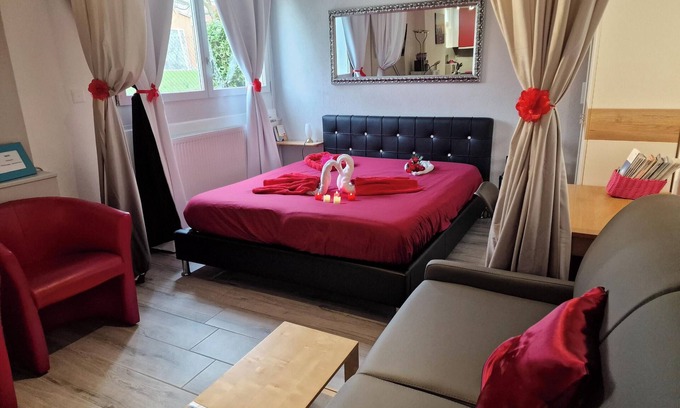Bevaix Apartment | Homerez - Comfortable studio in Bevaix with mountain view - 30 m² + Spa
