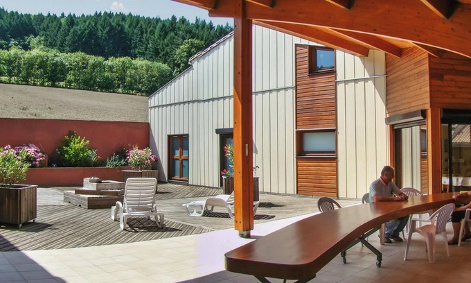Fayet Apartment | Homerez - Cosy apartment in Fayet with view, 55m²