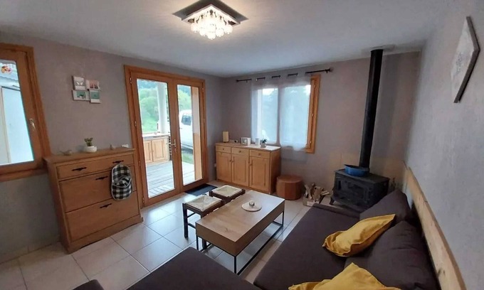 Beranger Apartment | Homerez - Cozy apartment in Les Belleville 48 m² with private terrace