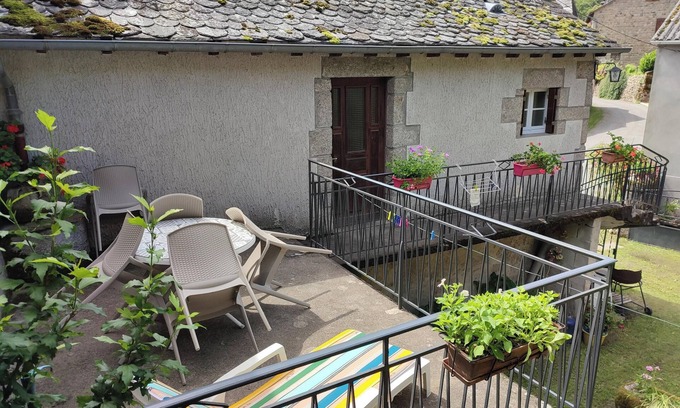 Florentin-la-Capelle House | Homerez - House Florentin-la-Capelle