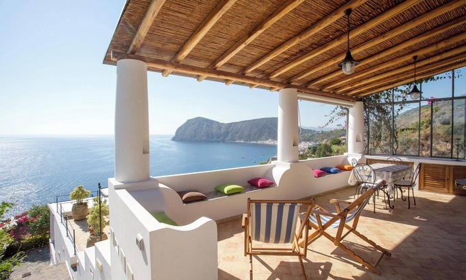 Canneto House | Homerez - House in Lipari, sea view