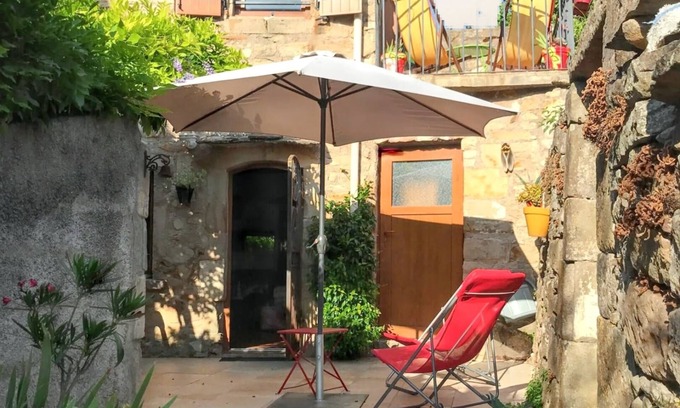 Saint-Privat House | Homerez - House in Saint-Privat.