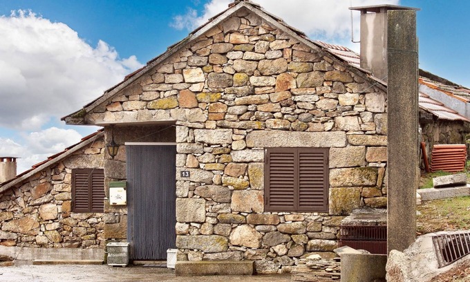 Montalegre House | Homerez - House Paredes do Rio
