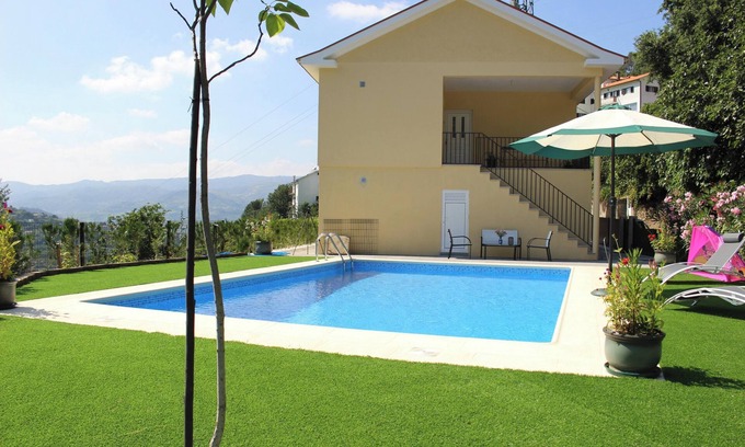 Resende Villa | Homerez - Villa São Martinho de Mouros