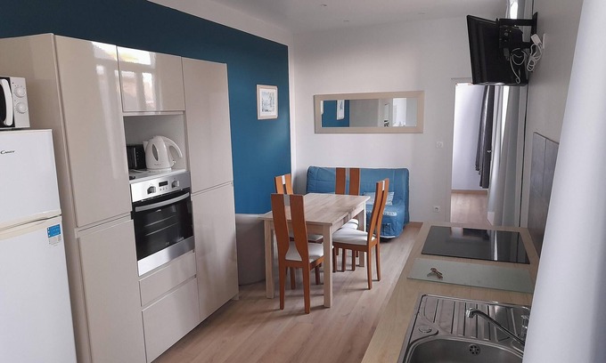 Saint-Quay-Portrieux Apartment | Homerez - Quiet Apt. Saint-Quay-Portrieux