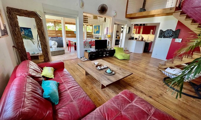 Sainte-Anne Apartment | Homerez - Sainte-Anne apartment sea view