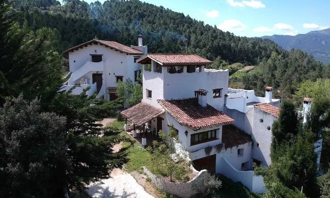 Majada Carrasca Apartment | Homerez - Spacious Apartment with Pool in Yeste - 120 m² - 10 Guests